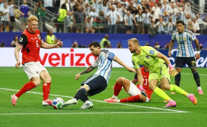ĐT Áo tạo ra nhiều thách thức cho Argentina