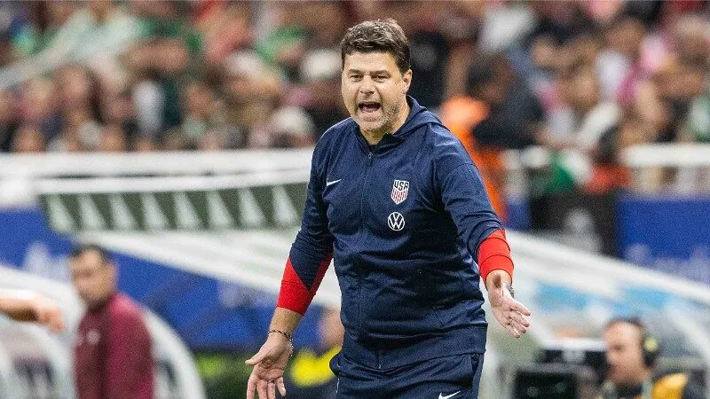 Mauricio Pochettino thận trọng với Chris Richards