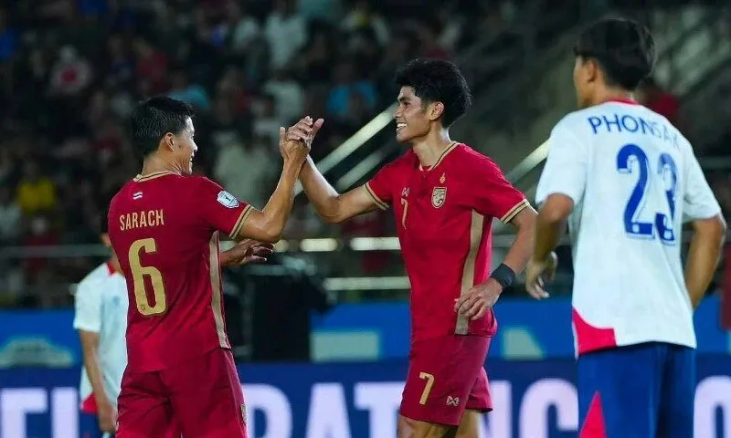 Voi chiến áp đảo ngay từ những phút đầu